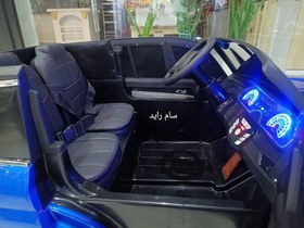 تصویر ماشین شارژی benz بزرگ دو نفره فول آبی متالیک 