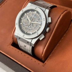 تصویر ساعت مچی تک مردانه هابلوت سه موتورفعال بند و قاب طوسی مدل ۵۸۲۸۸۸ Hublot men's wristwatch with three active motors, strap and gray frame, model 582888