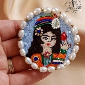 تصویر گلسینه سنتی دختر قجری 