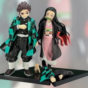 تصویر فیگور نزوک و تانجیرو دست در دست 