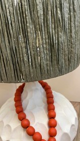 تصویر آباژور رومیزی مدرن مهره دار رافیا 