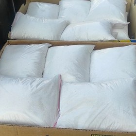 تصویر سیلیکاژل مخصوص تهیه گل خشک با بسته بندی یک کیلوگرمی 