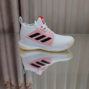 تصویر کتونی والیبال هندبال بسکتبال آدیداس کریزی فلایت مید adidas crazy flight mid مسترکوالیتی ویتنام رنگ سفید صورتی خط مشکی adidas crazy flight mid