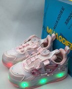 تصویر کفش اسکیتی چهارچرخ کرومی 