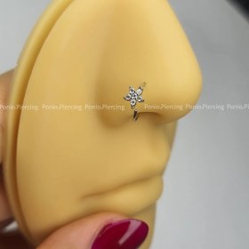 تصویر پیرسینگ بینی حلقه گل 