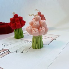 تصویر شمع دست ساز دسته گل لاله 