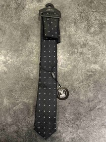 تصویر ست کراوات و پوشت مشکی طرح خالدار اورجینال دیلم 