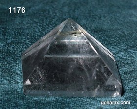 تصویر کریستال هرم کوارتز 