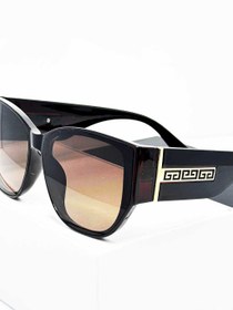 تصویر عینک آفتابی زنانه فریم مشکی | استایل خاص و لاکچری 2025 