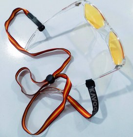 تصویر بند آویز عینک 