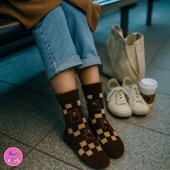 تصویر جوراب ساقدار زمستانی پشمی موهر coco&hanna طرح خرس چهارخانه کلاسیک (Checkered Teddy) | گرم، لطیف و فانتزی برای زمستان 
