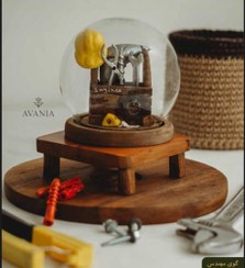 تصویر گوی شیشه‌ای مهندس 