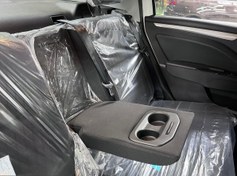 تصویر صندلی عقب پژو تارا مدل V4 