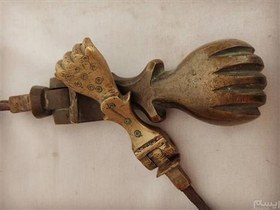 تصویر جفت درکوب بسیار قدیمی برنجی زیبا 