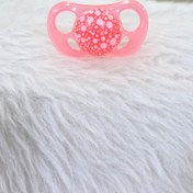 تصویر پستونک تویست شیک صورتی مناسب بالای شش ماه 