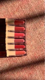 تصویر رژلب مایع مات و مخملی 