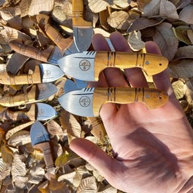 تصویر تیزی نقلی کوچک 