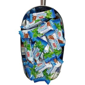 تصویر شکلات نارگیلی شیرین عسل ۸۰۰ گرم با روکش کاکائویی 