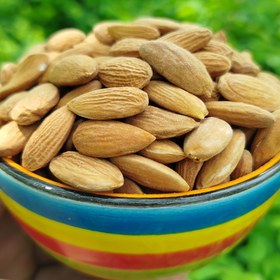 تصویر مغز بادام خام ۵۰۰ گرم 