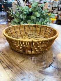 تصویر سبد نان وسبزی بزرگ گرد گیتا 