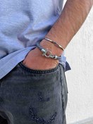 تصویر دستبند امگا کنفی مردانه قفل نقره ای 