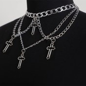تصویر گردنبند آویز گاتیک زنجیر و چهار صلیب 