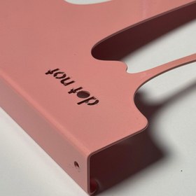 تصویر آویز لباس بزرگ صورتی dropiron 