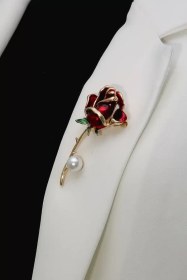 تصویر کد A-146 | گل‌سینه گل رز با مروارید 