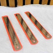 تصویر خط،کش سایز ۲۰ سانتی کاور دار مدل ،جنس فلزی رنگبندی نقره ای 