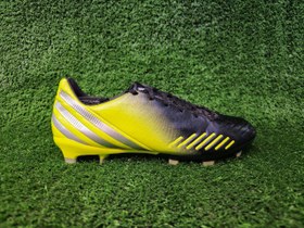 تصویر کتونی‌کفش استوک دار چمنی اورجینال آدیداس سایز۴۴.۵ Football shoes