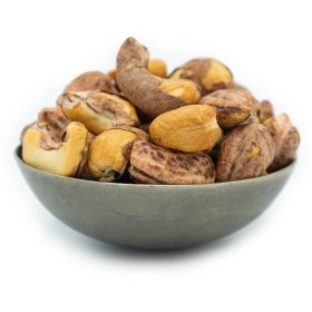 تصویر بادام هندی با پوست 200 گرمی 