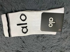 تصویر جوراب زنانه طرح دار برند اَلو جوراب ورزشی الو