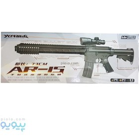 تصویر تفنگ اسباب بازی مدل AR-15 