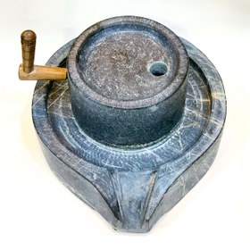 تصویر آسیاب سنگی سیاه سنگ 