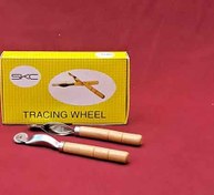 تصویر رولت خیاطی چوبی 