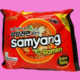 تصویر نودل سوسیسی تند 