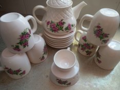 تصویر سرویس چایی خوری طرح گل سرخی 