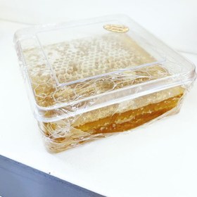 تصویر موم با عسل انگبین 