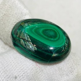 تصویر نگین مالاكيت سبز اصل كنگو تراش اوال سایز 19*26 