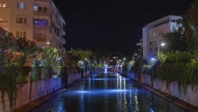 تصویر دانلود فوتیج رودخانه ای آرام در یک شهر ترکیه در شب A Quiet River In A Turkish City At Night 