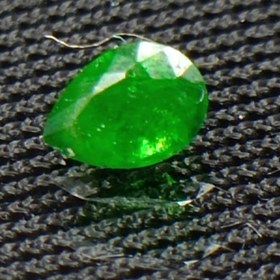 تصویر جواهر دمانتوئید D140 