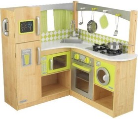 تصویر آشپزخانه چوبی مخصوص گوشه دیوار با طرح سبز و نقره ای محصول KidKraft. 
