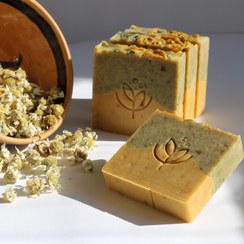 تصویر صابون دستساز گیاهی جلبک - بابونه پرستش ا Spirulina & Chamomile soap Spirulina & Chamomile soap