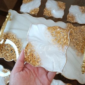 تصویر سینی و زیرلیوانی 