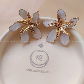 تصویر گوشواره لیلیوم سفید 