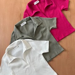 تصویر کراپ یقه شکاری زنانه رنگی 