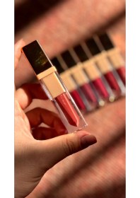 تصویر رژلب مایع مات و مخملی 