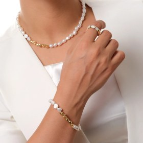 تصویر دستبند باروک سفید صدفی 