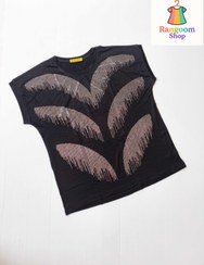 تصویر تی شرت مشکی قواره دار 