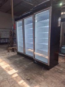 تصویر فریزر ایستاده 70 سانتی کد 1000 